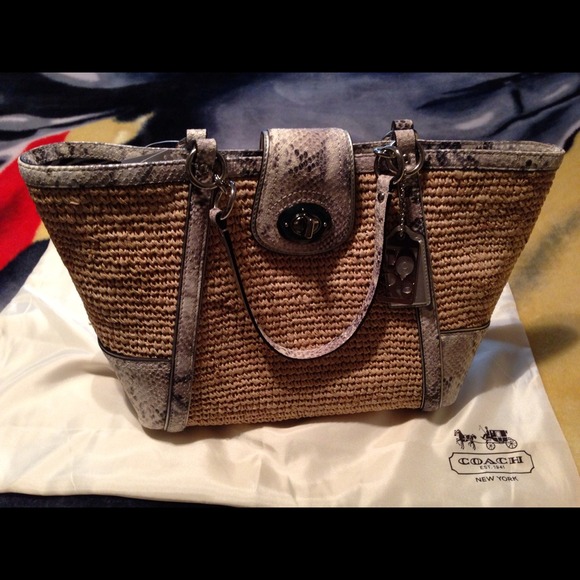 ❗SOLD❗Reduced! NWT! coach hamptons leather