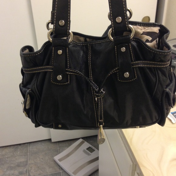 Purse - Picture 2 of 4