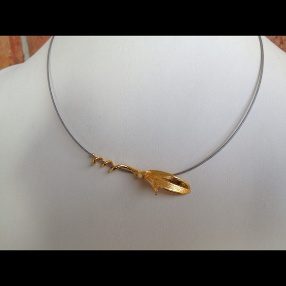 Neckless - Picture 1 of 1