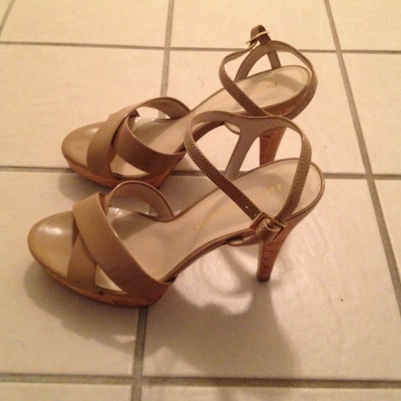 Heels - Picture 2 of 4