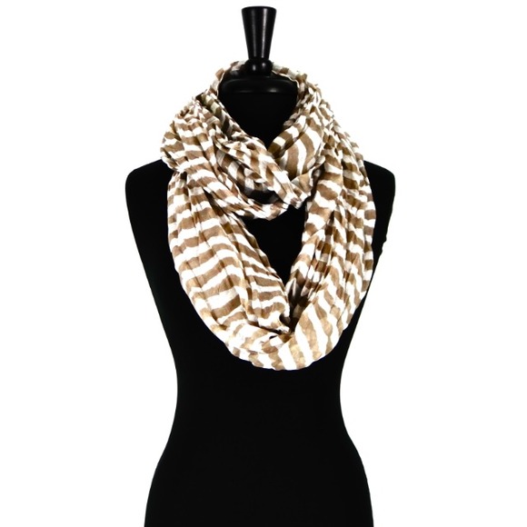 ¡¡¡SALE!!! Nude and white striped infinity scarf