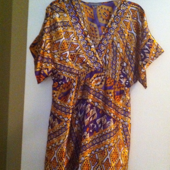 *PRICE REDUCED* Multi colored dress