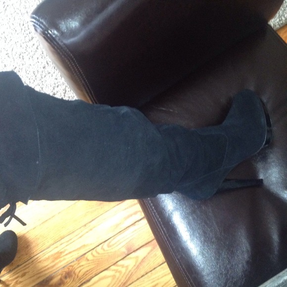 Steve Madden Xenonn over the knee boot - Picture 4 of 4