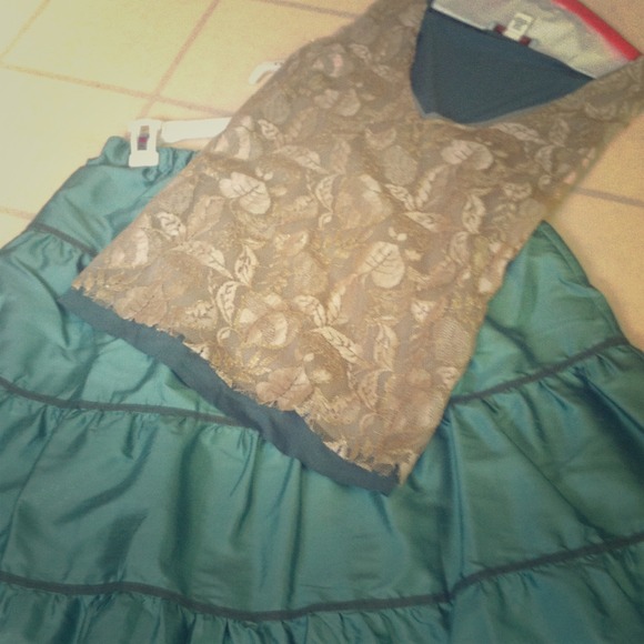 Intuitions skirt and top