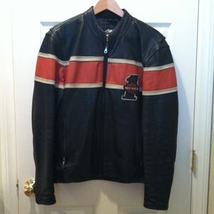 Men's Harley Davidson leather riding jacket!