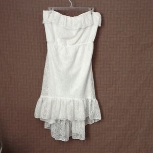 White strapless dress