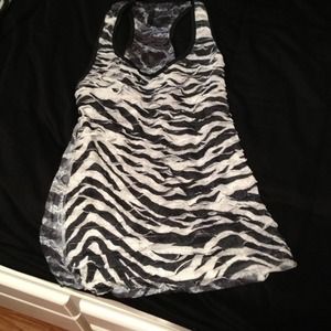 🚫Sold in Bundle🚫Lace back zebra tank