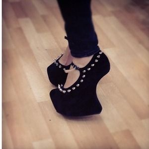 Nightwalk wedges