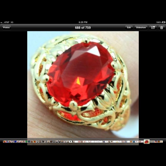 Ring - Picture 1 of 4