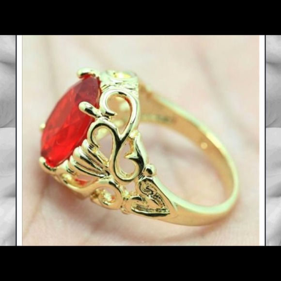 Ring - Picture 2 of 4