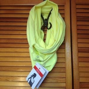 Lululemon Clarity Yellow Vinyasa Scarf