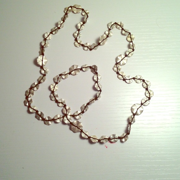 long silver accent necklace