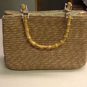 Straw purse