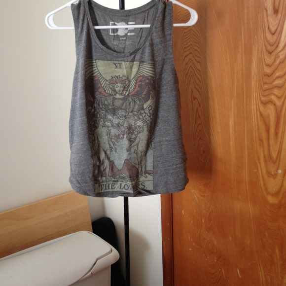 Grey tank top