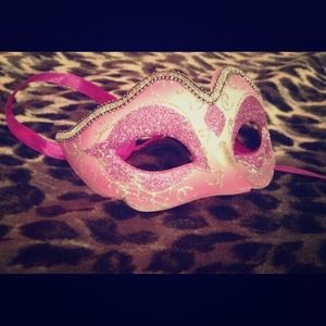 Masquerade mask