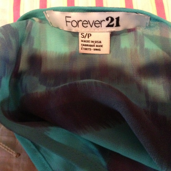 Forever 21 tank💢💢 - Picture 2 of 2