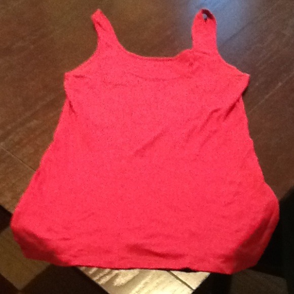 Reserved bundle for lauramzg Maroon tank