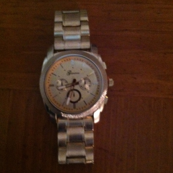NWOT Gold Geneva watch.