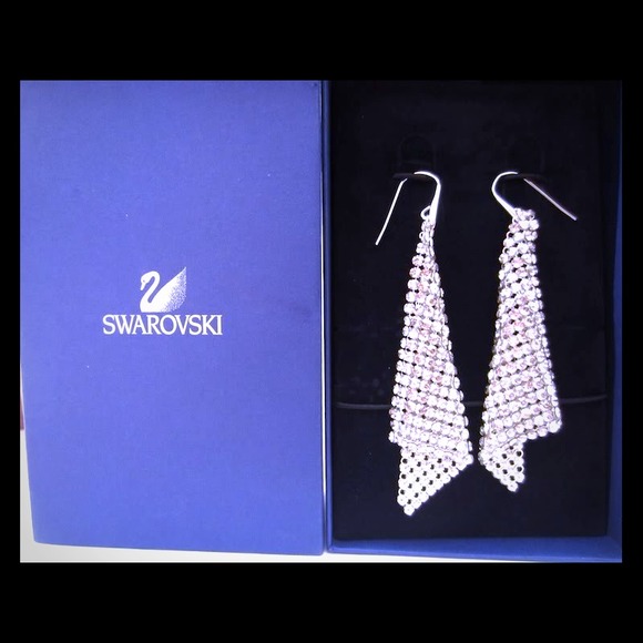 Swarovski crystal for earrings.