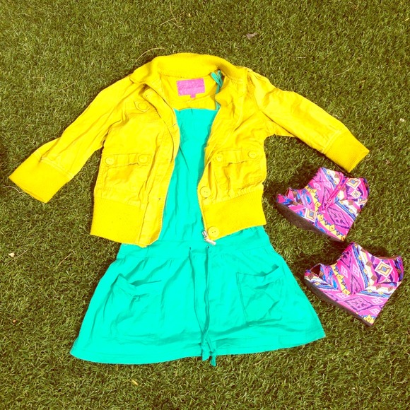 🔴SOLD!🔴 Mustard Colored Cropped Jacket