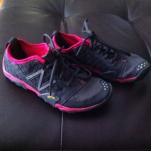 New balance minimums trail running shoes