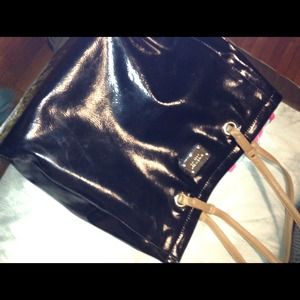 Leather tote