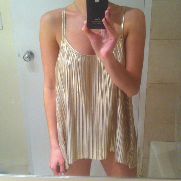 Gorgeous gold accordion tank! - Picture 2 of 3