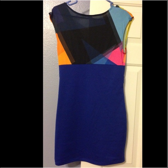 Dress - Picture 2 of 2