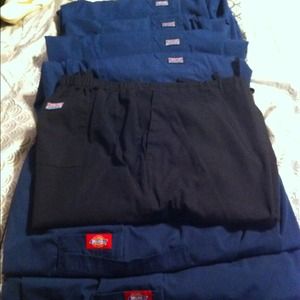 7 pairs scrub pants bundled for @irisandra