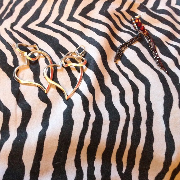 FREE GIFTS!! 💍❤ can buy if interested!