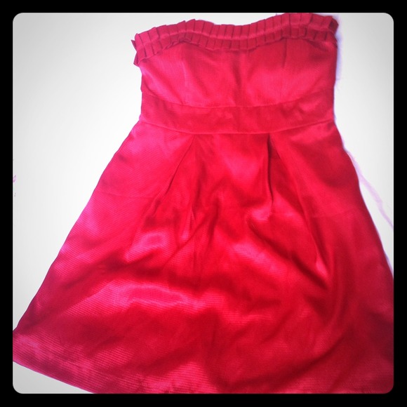 ✨Traded✨Bright red mini dress