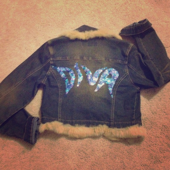 Diva Denim long-sleeve Jacket.
