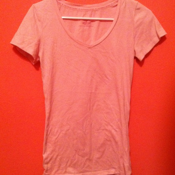 Plush pink VS tee
