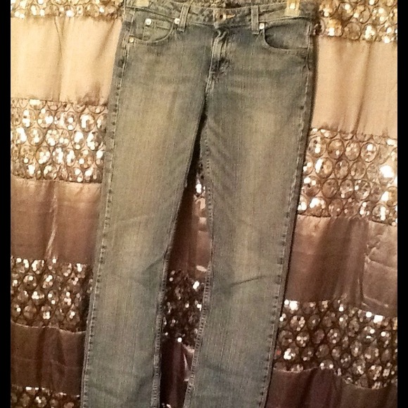 Arizona stretch straight legged jean