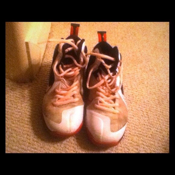 *Reserved* Nike Lebron 9