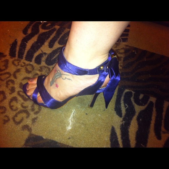 SOLD✨✨ - Picture 3 of 3