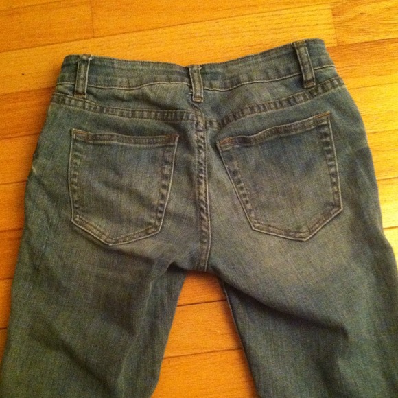 Basic jeans - Picture 3 of 3