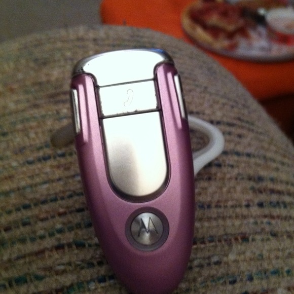 Motorola blue tooth, lightly used