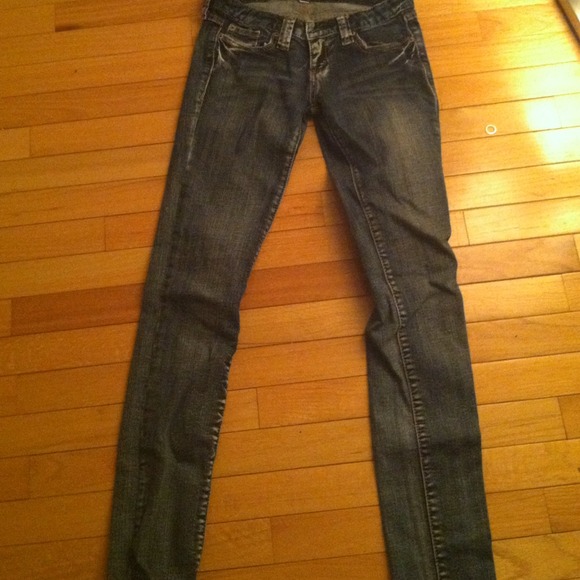 Straight leg Jeans. BUNDLES - Picture 1 of 3