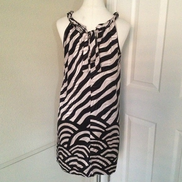 Banana Republic Silk Dress - Picture 2 of 3