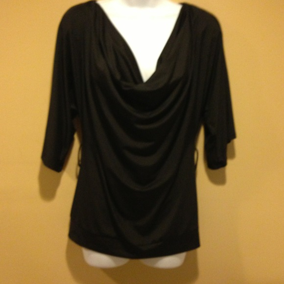 🌀SOLD🌀Cute stretchy black bat wing sleeve top