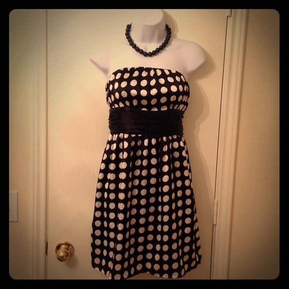 🎉Sold!!! Adorable polka dot dress!