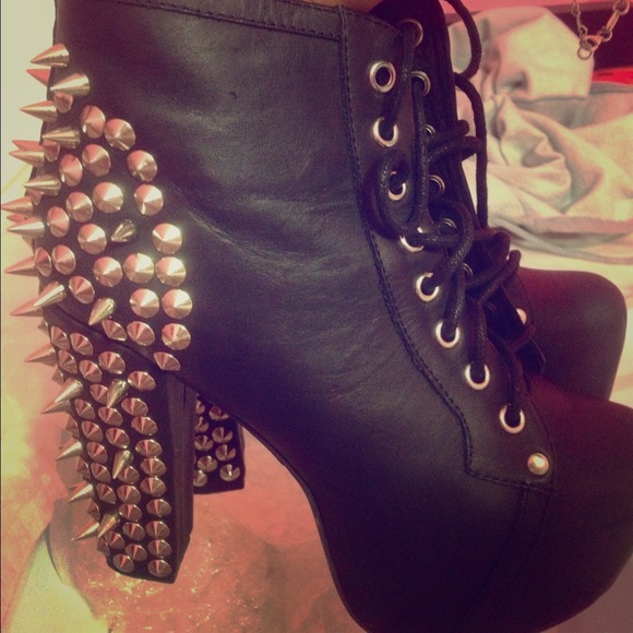 WILL TRADE!! Jeffrey Campbell spiked Lita 7.5 - Picture 1 of 4