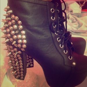 WILL TRADE!! Jeffrey Campbell spiked Lita 7.5
