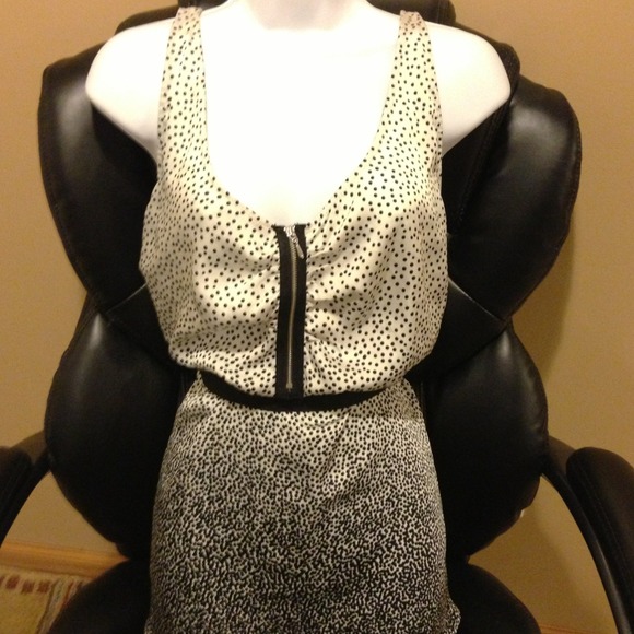 🌀SOLD🌀Black and white long polka dot silky top