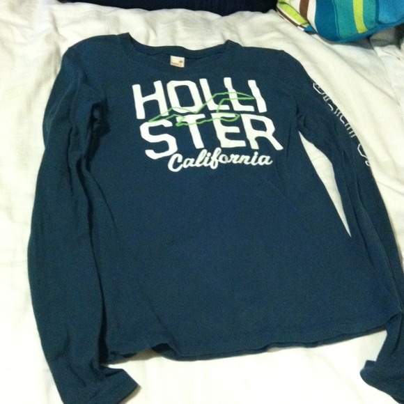 Hollister long sleeve fitted t shirt