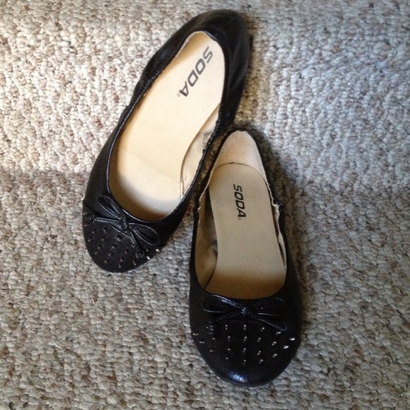 🚫Spike Ballet Flats🚫BUNDLED