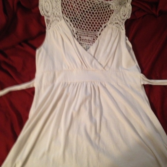 Summery shirt! - Picture 1 of 2
