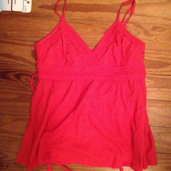 Tank top tee