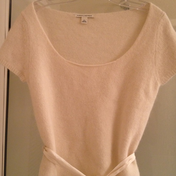 Lambs wool/nylon/rabbit hair mix sweater.